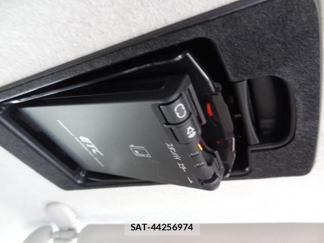 Nissan LAFESTA 2013-07 8282944-6