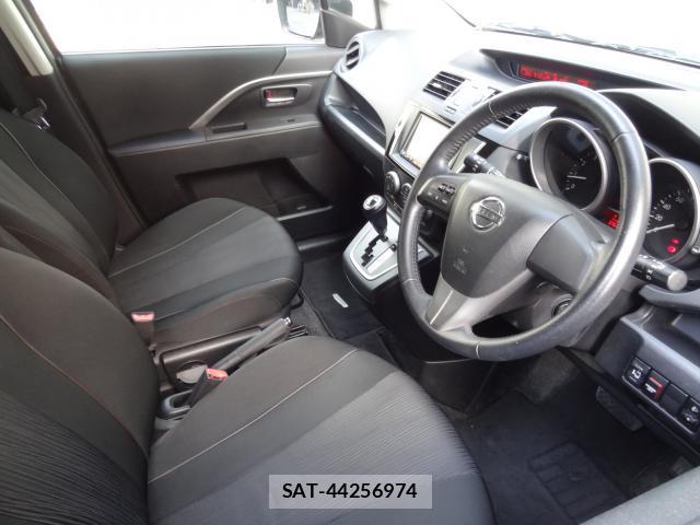 Nissan LAFESTA 2013-07 8282944-8