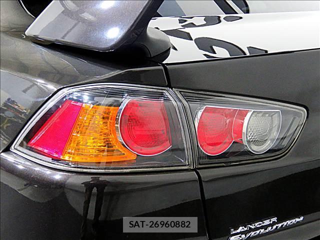 Mitsubishi LANCER EX 2015-03 8281227-9