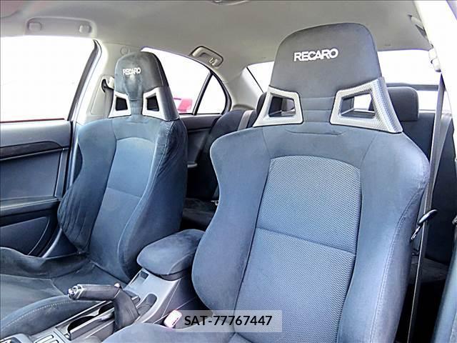 Mitsubishi LANCER 2010-03 8281249-5