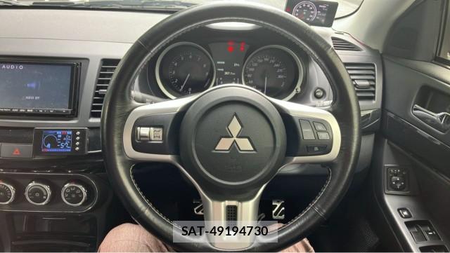 Mitsubishi LANCER 2015-03 8281308-16