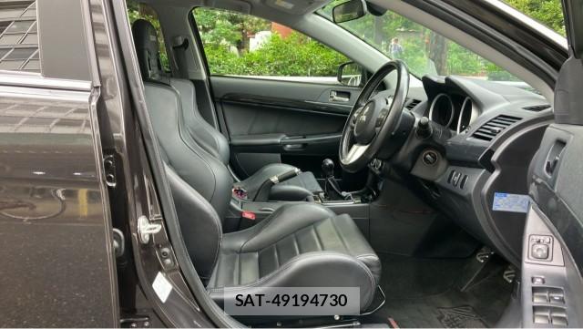 Mitsubishi LANCER 2015-03 8281308-5