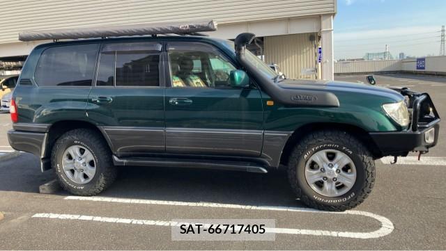 Toyota LAND CRUISER 2005-05 8280986-3