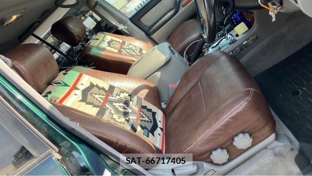 Toyota LAND CRUISER 2005-05 8280986-5
