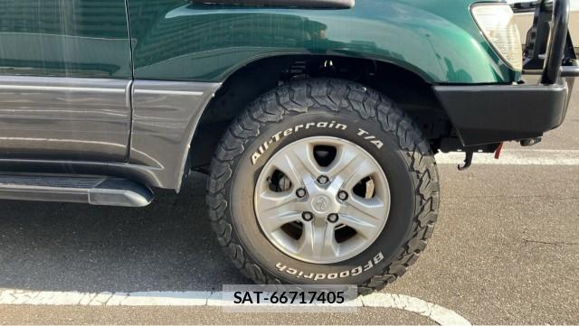 Toyota LAND CRUISER 2005-05 8280986-8