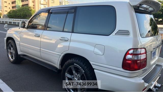 Toyota LAND CRUISER 2002-01 8281116-10