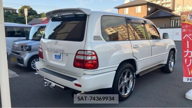 Toyota LAND CRUISER 2002-01 8281116-12