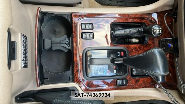 Toyota LAND CRUISER 2002-01 8281116-14
