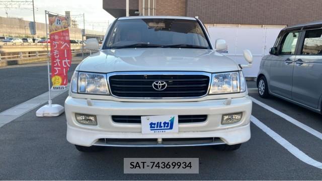 Toyota LAND CRUISER 2002-01 8281116-9