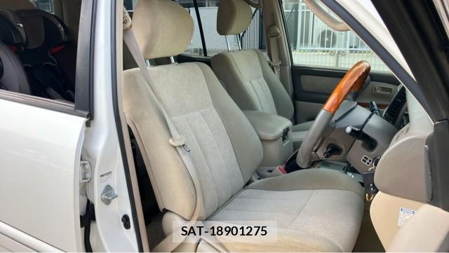 Toyota LAND CRUISER 2006-11 8281774-5