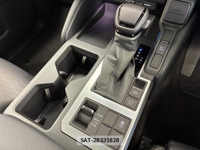 Toyota Land Cruiser 250 2026-07 8276735-14