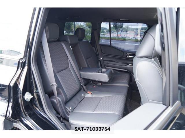 Toyota Land Cruiser 250 2024-08 8278106-13