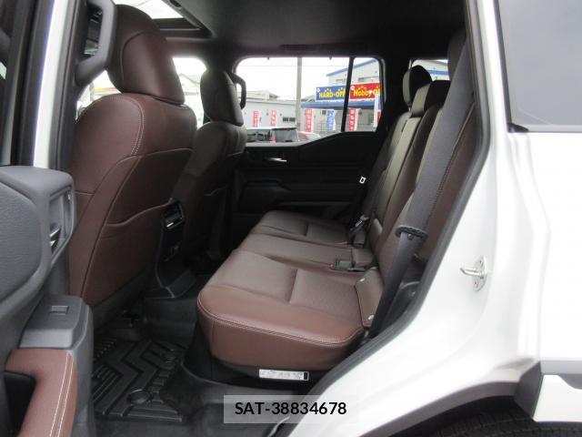 Toyota Land Cruiser 250 2025-06 8280253-12