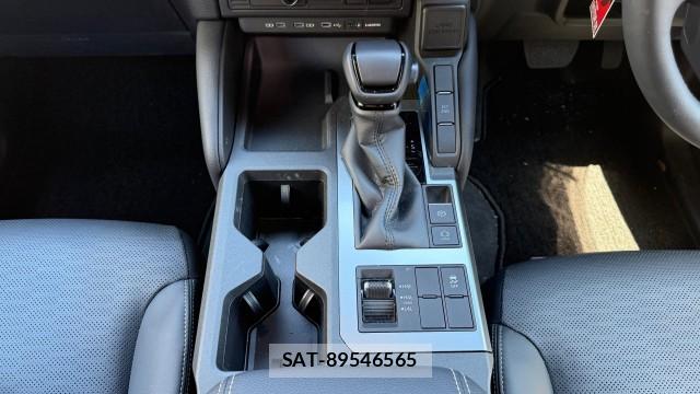 Toyota Land Cruiser 250 2024-12 8281099-13