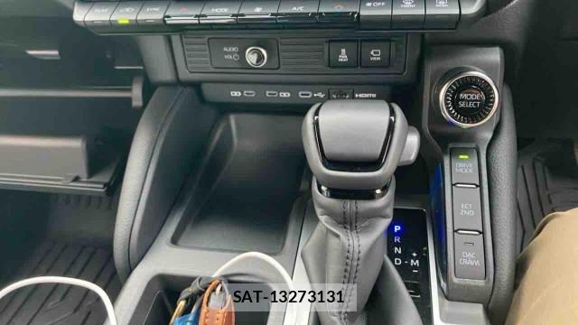 Toyota Land Cruiser 250 2025-11 8281305-14