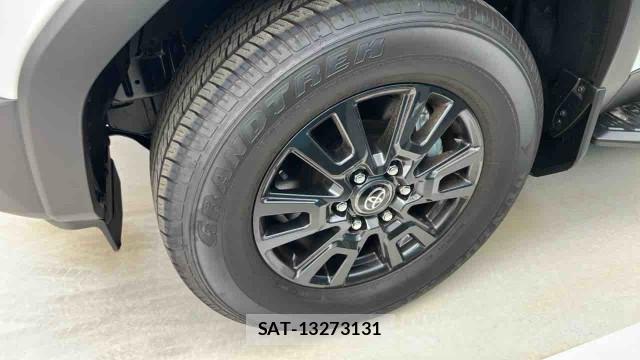 Toyota Land Cruiser 250 2025-11 8281305-8