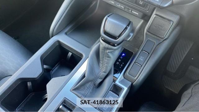 Toyota Land Cruiser 250 2025-02 8281570-14