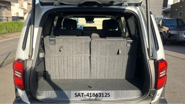 Toyota Land Cruiser 250 2025-02 8281570-17