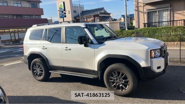 Toyota Land Cruiser 250 2025-02 8281570-3