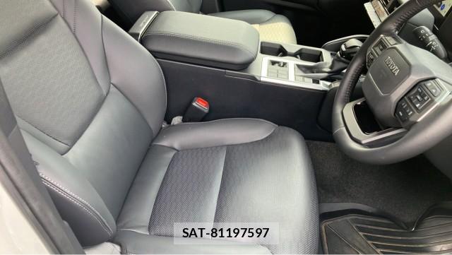 Toyota Land Cruiser 250 2026-05 8281841-5