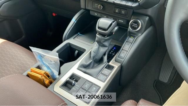 Toyota Land Cruiser 250 2025-01 8282322-14