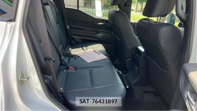 Toyota Land Cruiser 250 2025-06 8282377-6