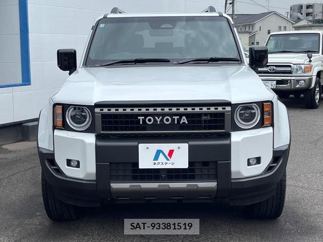 Toyota Land Cruiser 250 2025-04 8282517-14