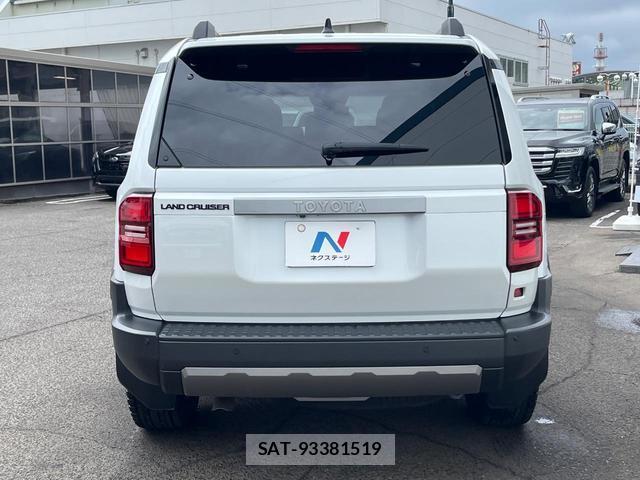Toyota Land Cruiser 250 2025-04 8282517-15