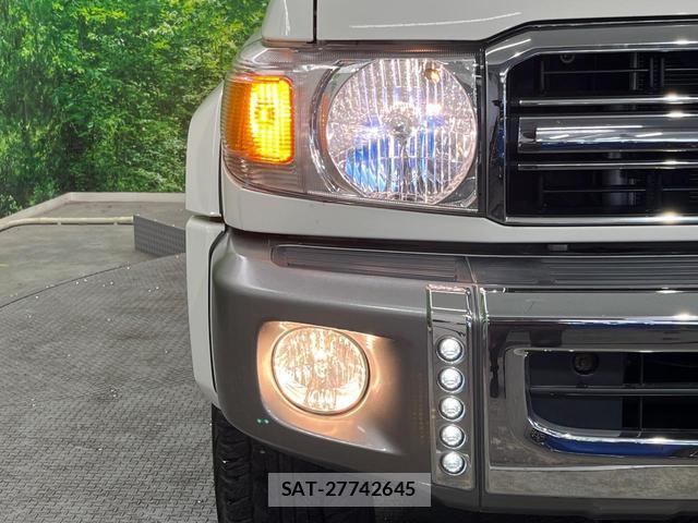 Toyota Land Cruiser 70 2015-03 8282513-11