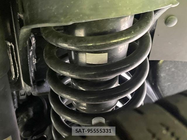 Toyota Land Cruiser 70 2025-06 8282631-16