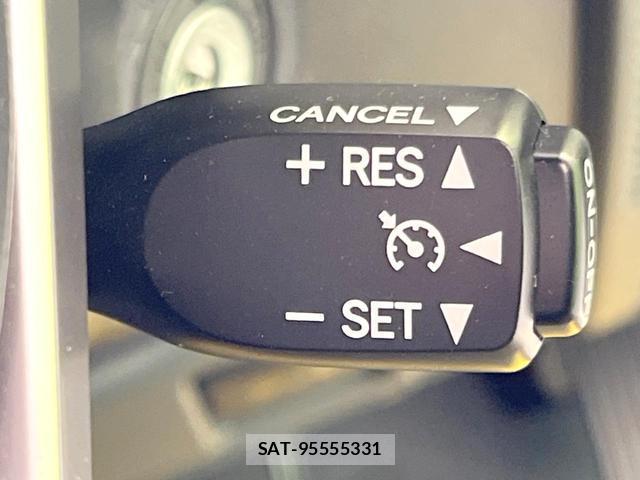 Toyota Land Cruiser 70 2025-06 8282631-4