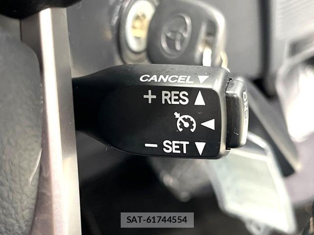 Toyota Land Cruiser 70 2024-01 8283226-6