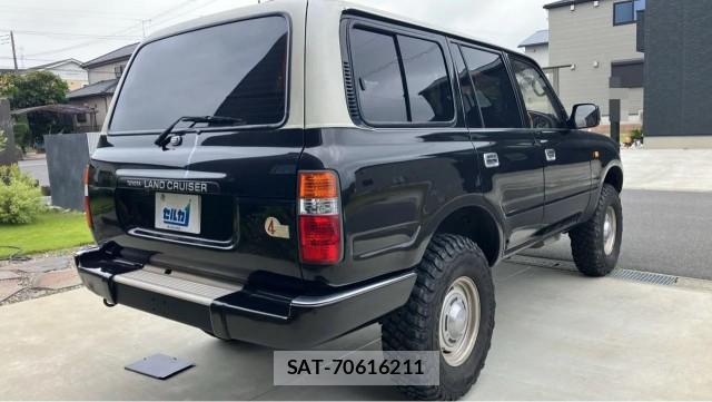 Toyota Land Cruiser 80 1993-04 8282297-12