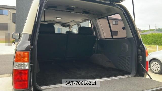 Toyota Land Cruiser 80 1993-04 8282297-17