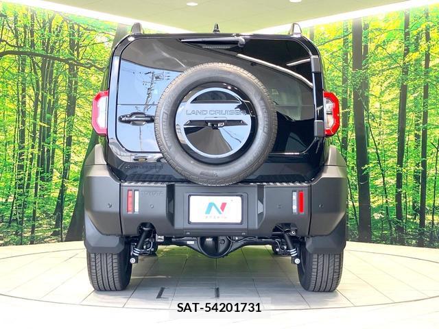 Toyota Land Cruiser FJ 2026-06 8277662-14