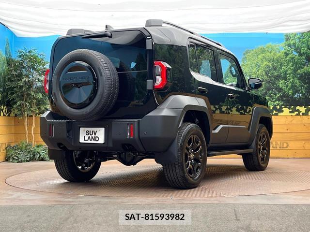Toyota Land Cruiser FJ 2026-07 8279804-16