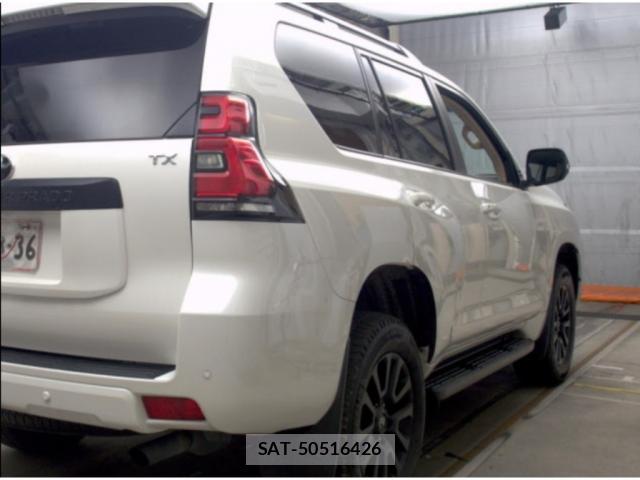 Toyota LAND CRUISER PRADO 2022-09 8277011-8