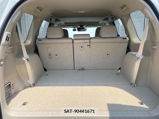 Toyota LAND CRUISER PRADO 2023-01 8279149-13