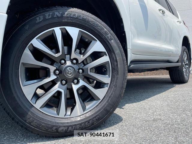 Toyota LAND CRUISER PRADO 2023-01 8279149-15