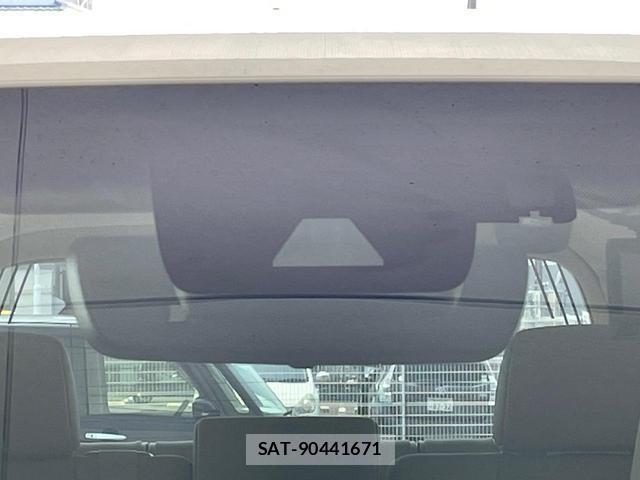 Toyota LAND CRUISER PRADO 2023-01 8279149-2