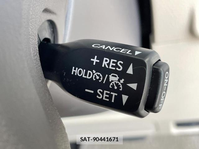 Toyota LAND CRUISER PRADO 2023-01 8279149-7