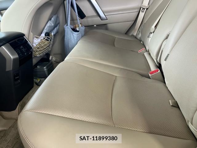 Toyota LAND CRUISER PRADO 2021-03 8279596-15