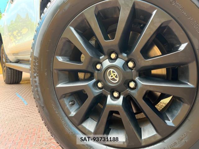 Toyota LAND CRUISER PRADO 2023-09 8279784-12