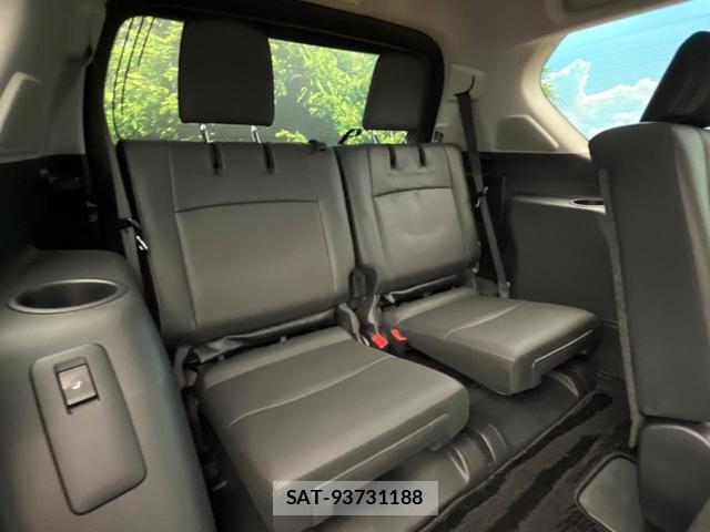 Toyota LAND CRUISER PRADO 2023-09 8279784-8