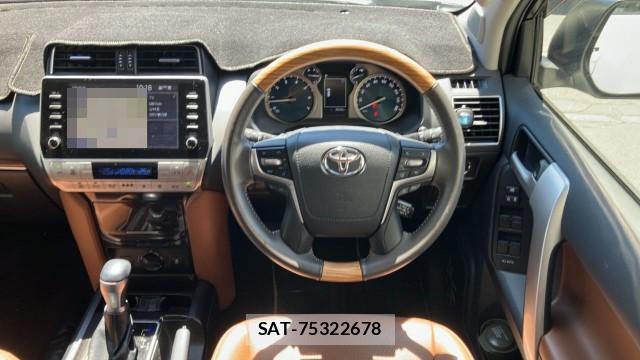 Toyota LAND CRUISER PRADO 2022-04 8280508-16