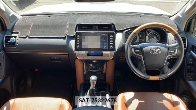 Toyota LAND CRUISER PRADO 2022-04 8280508-2