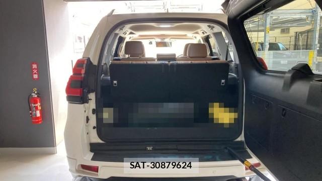 Toyota LAND CRUISER PRADO 2022-07 8280602-17