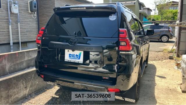 Toyota LAND CRUISER PRADO 2022-11 8280665-12