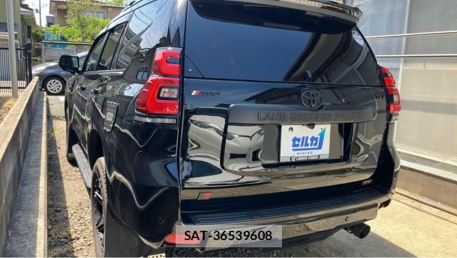 Toyota LAND CRUISER PRADO 2022-11 8280665-13