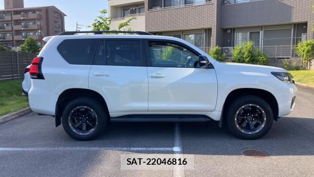 Toyota LAND CRUISER PRADO 2022-06 8280673-10